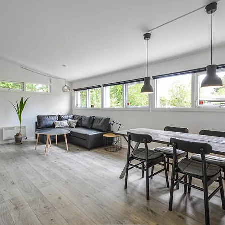 Amazing In Koge With Kitchen Feriehus Stroby Egede