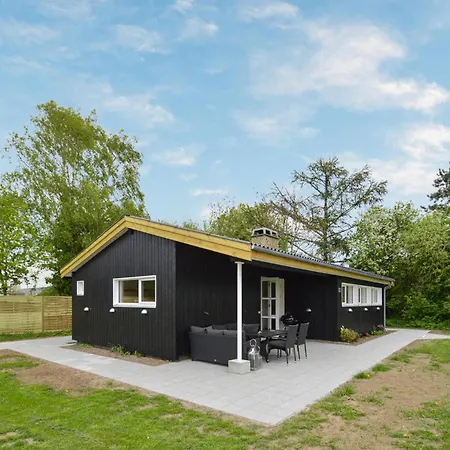 Feriehus Amazing In Koge With Kitchen *